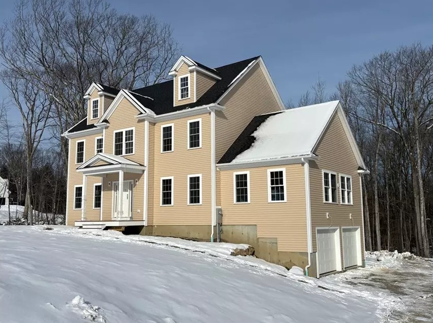 New custom home on Elmwood Ave, Holden MA, by Wingspan Properties